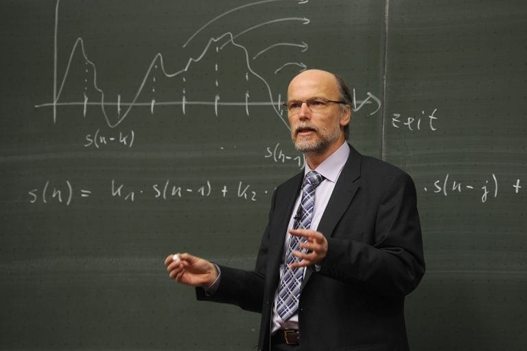 Birkaç Adım da Emlak Profesörü Olun?