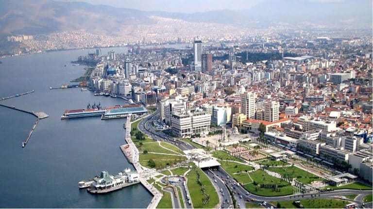 İzmir Belediyesi Karabağlar’da 31 Konutu Satışa Çıkardı