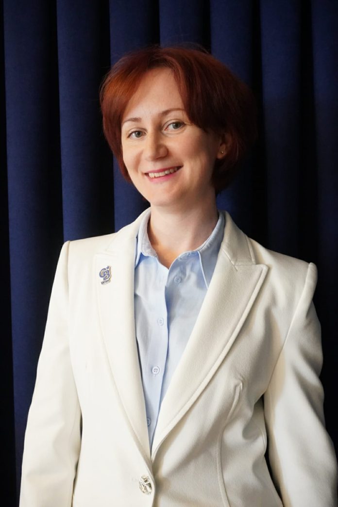 elena-aksade-profil